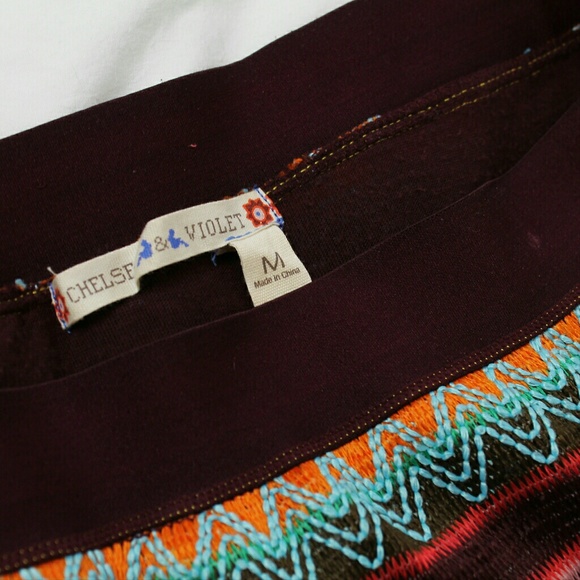 Chelsea & Violet Embroidered ZigZag Mini Skirt - Picture 5 of 5