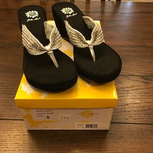 New Yellowbox Silver Wedges