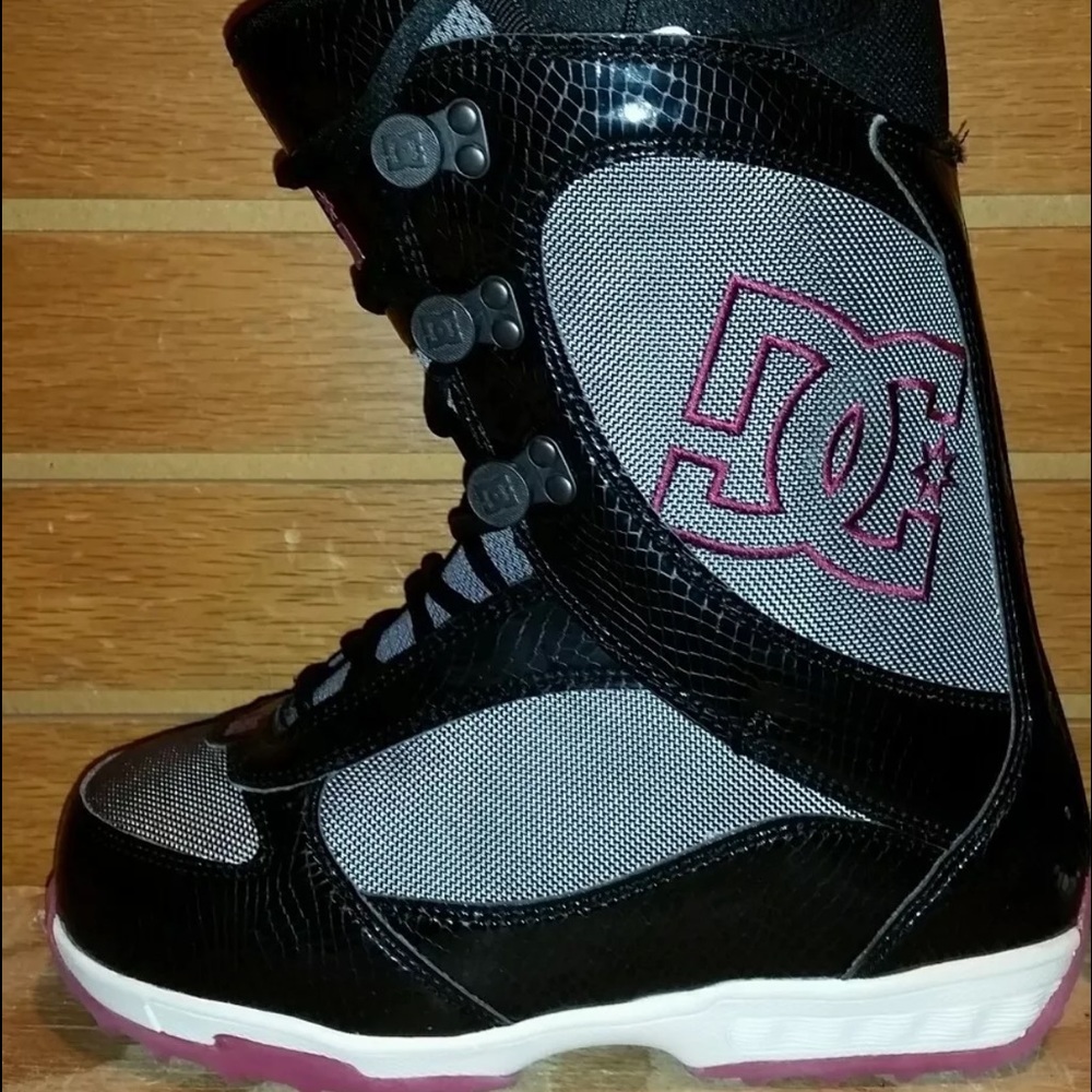 Women's D.C. Snowboarding boots