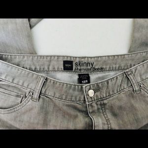 Gray skinny jeans - 18 - Mossimo - NWT