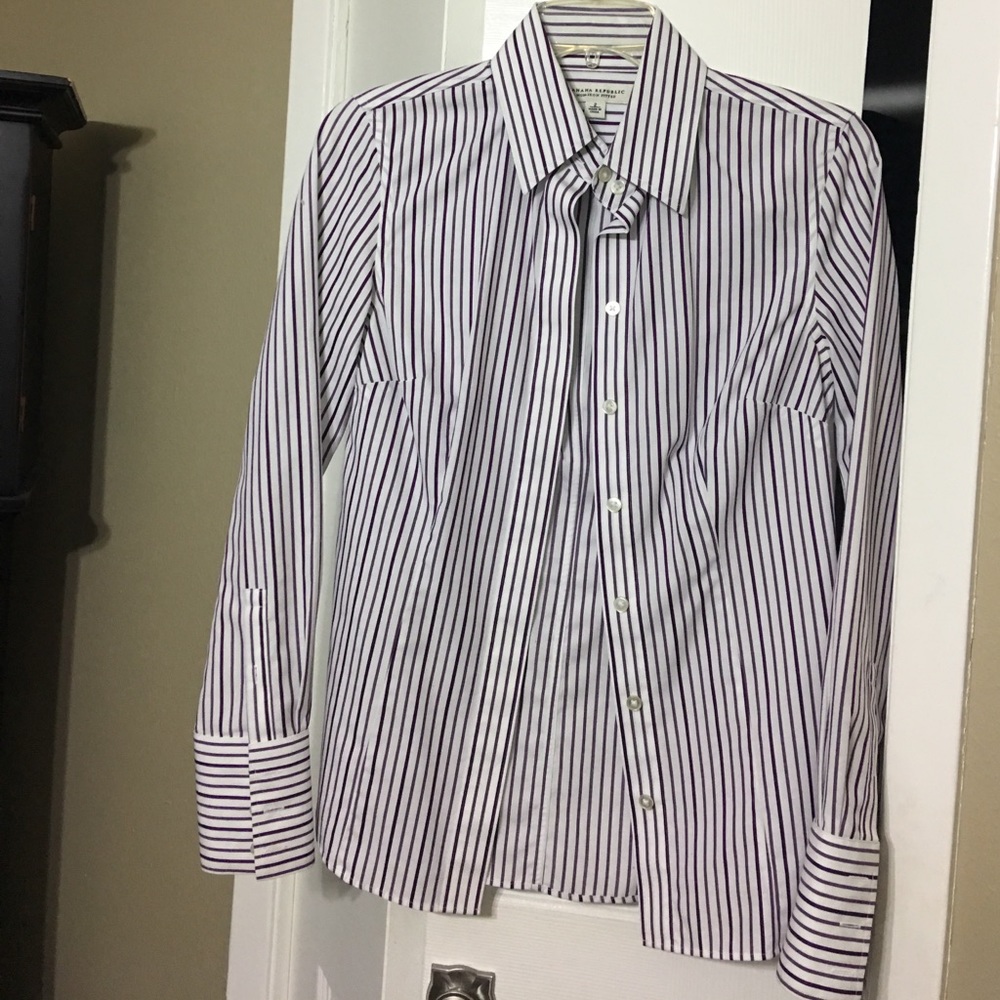 Banana Republic fitted long sleeve blouse.