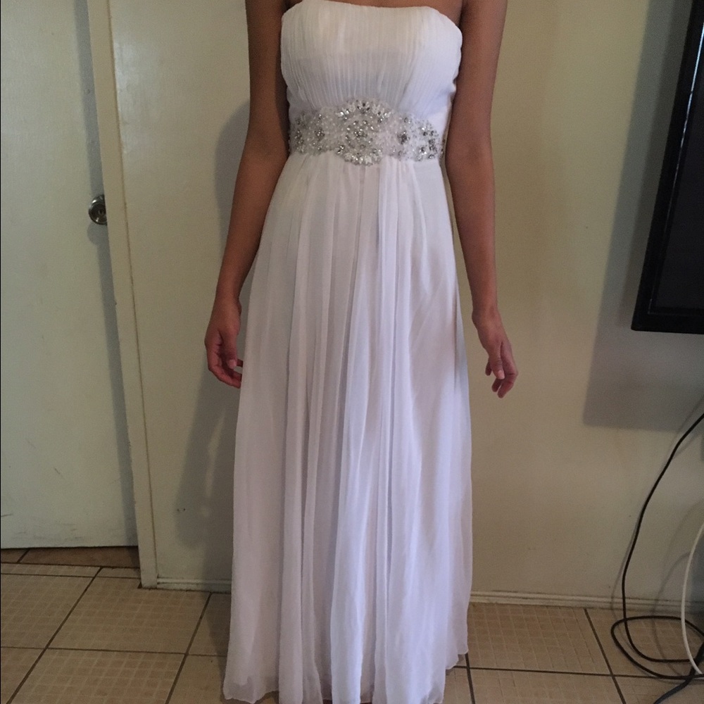 White dress,