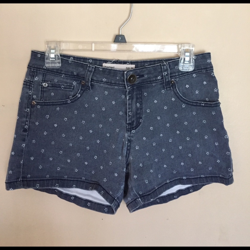 Flower print shorts