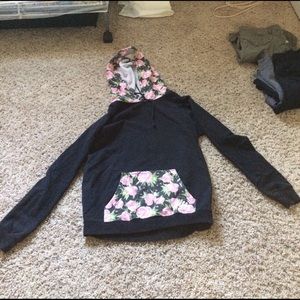 Neff Small sweatshirt