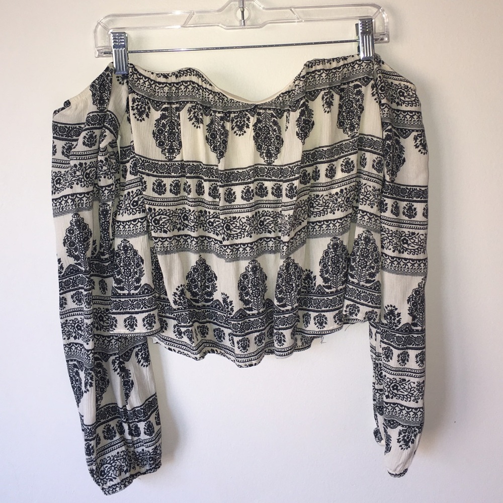 LA hearts off the shoulder tee