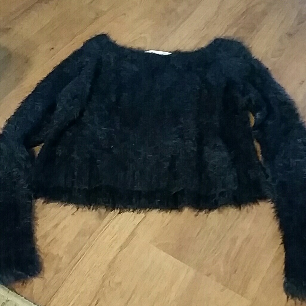 Decree black fuzzy sweater, size Medium