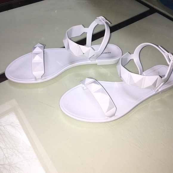 Sz9 Rebecca Minkoff White Studded Design Sandals - Picture 2 of 3