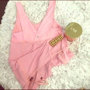 Super cute Lululemon Tank Top no bra built in