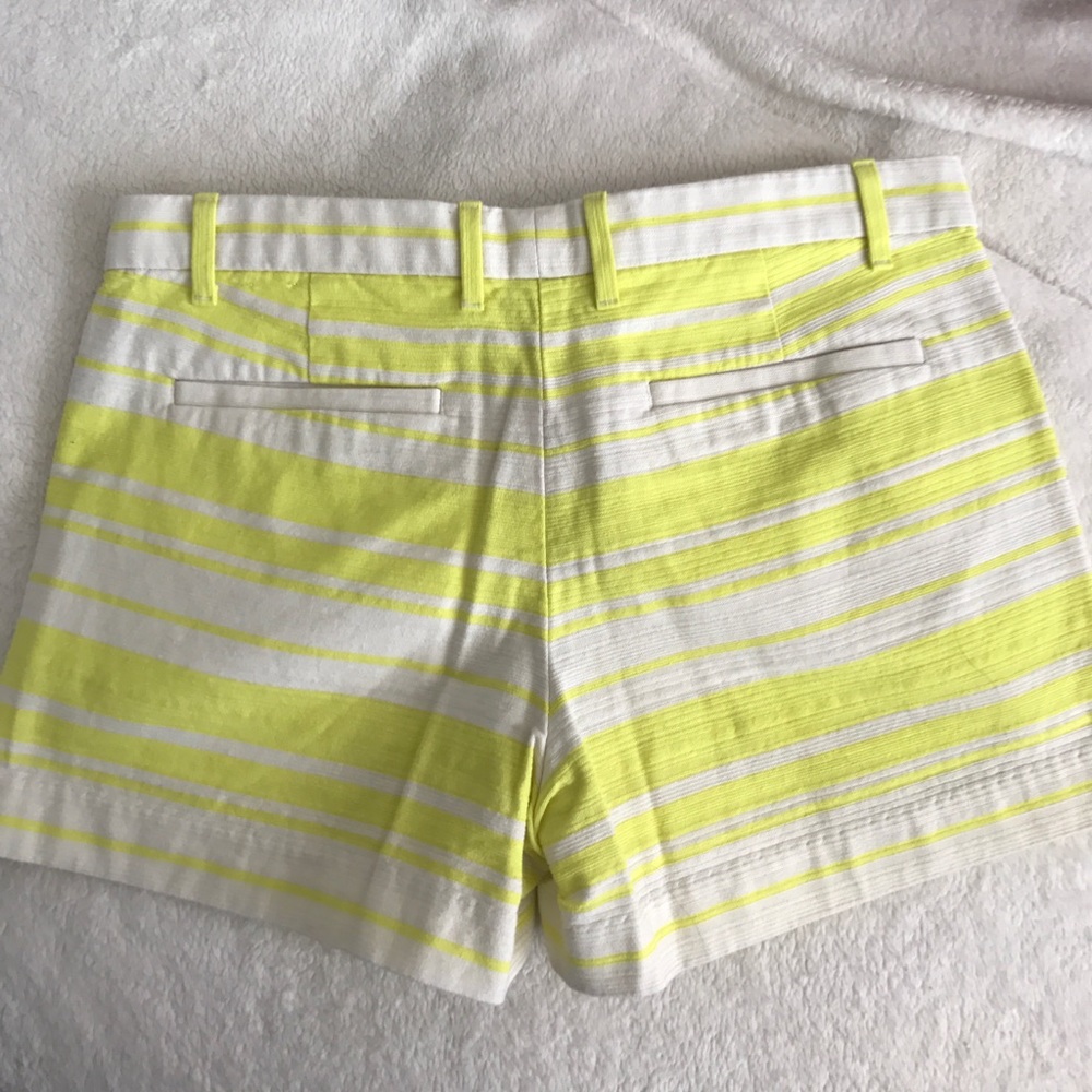 Gap yellow and white stripped shorts
