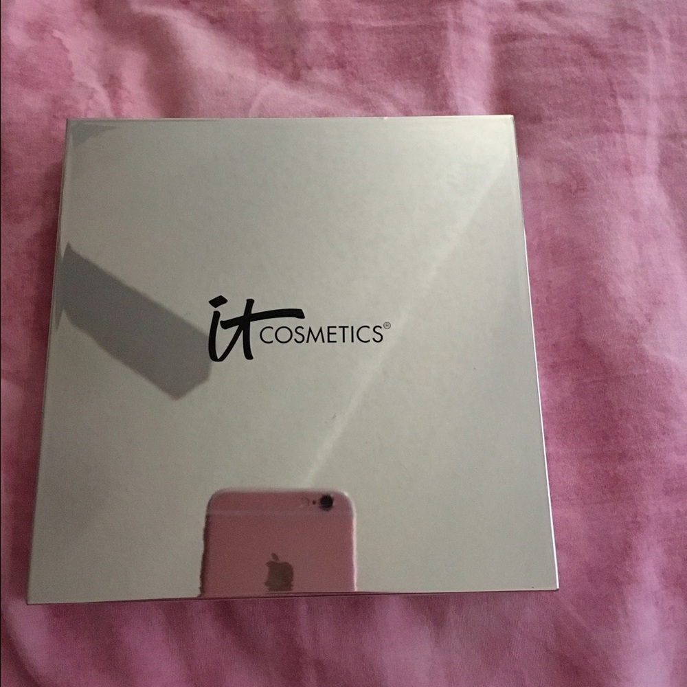 IT Cosmetics Complexion Perfection Face Palette