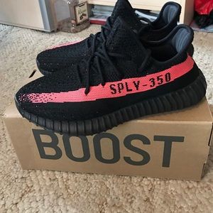 Addias yeezy Solar Red size 10.5