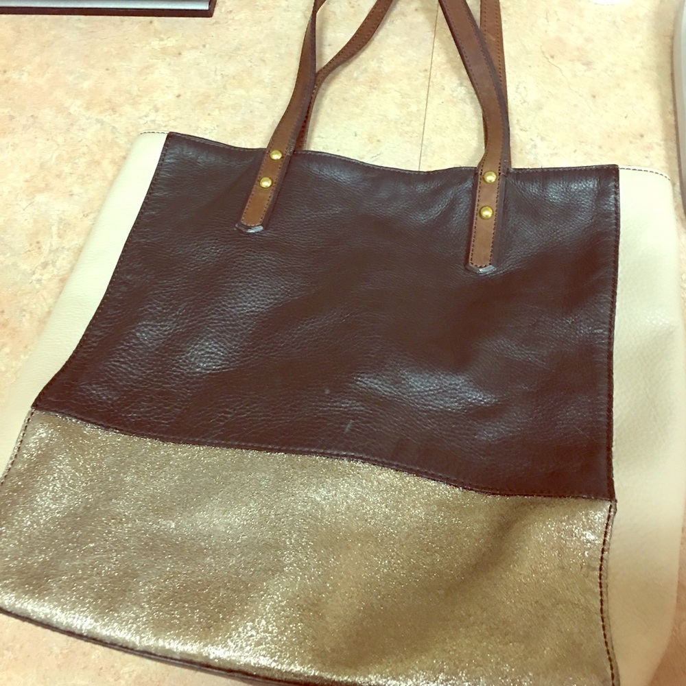 Fossil purse