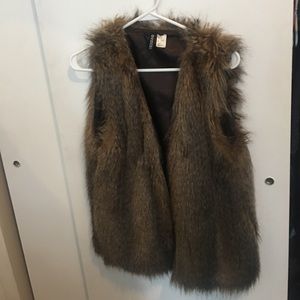 Fur vest