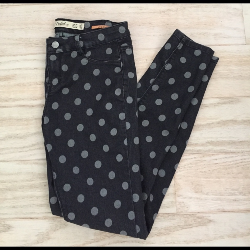 Fun Zara Polkadot Jegging