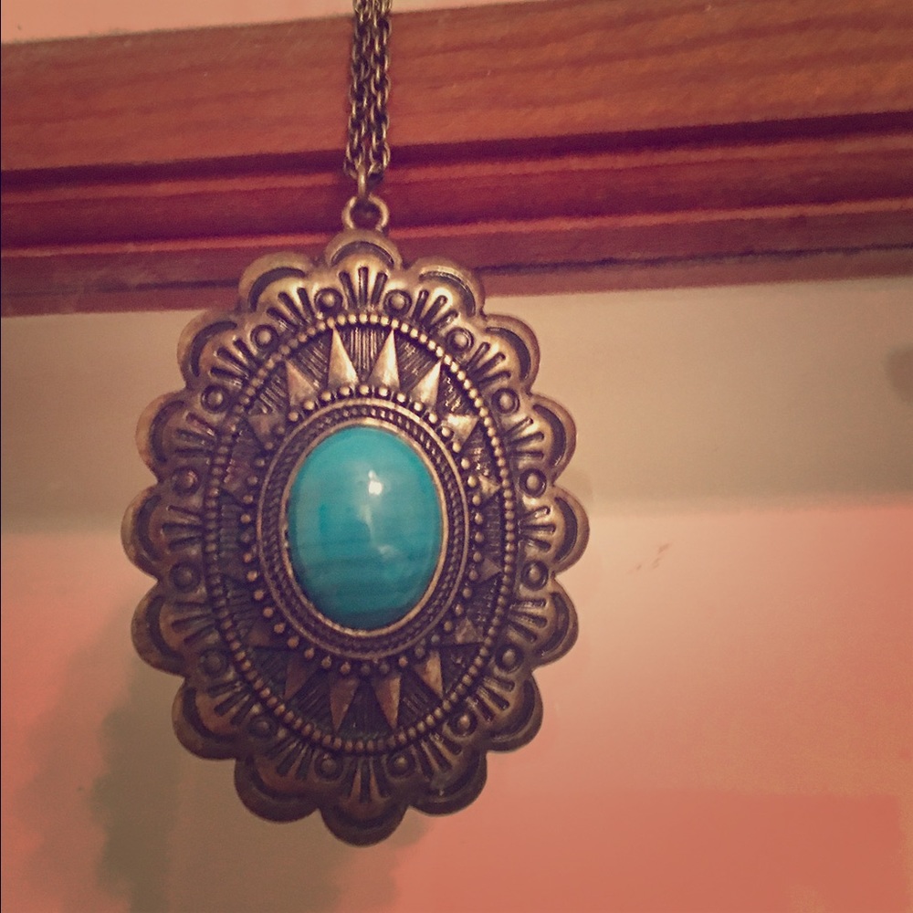 Statement necklace!!