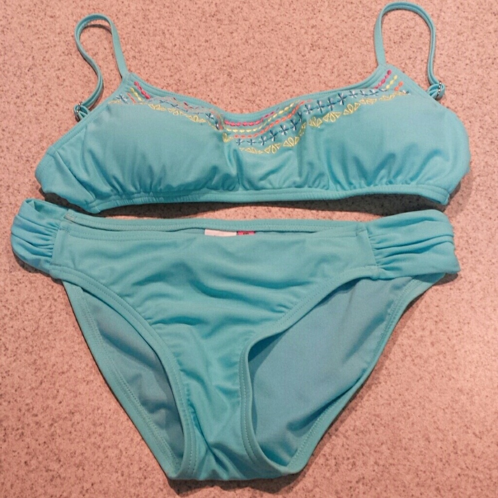 Bathing suit