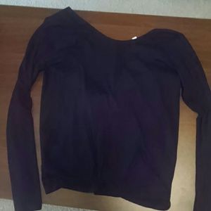 Fabeletics black yoga shirt, open back