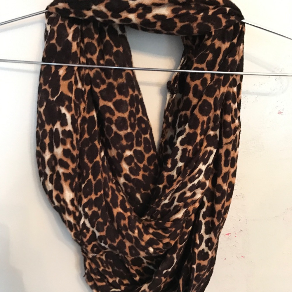 Leopard print scarf
