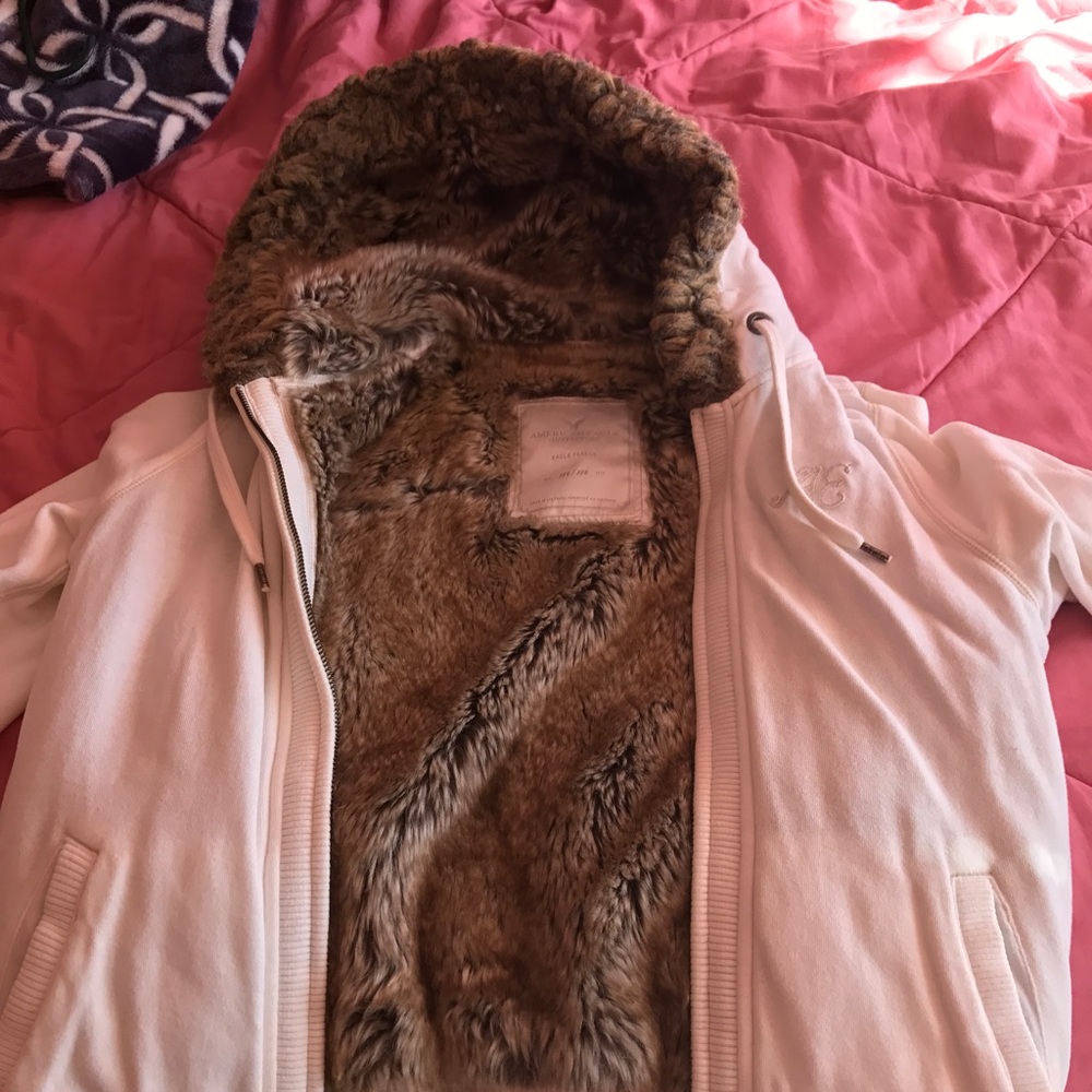 American eagle faux fur zip up jacket
