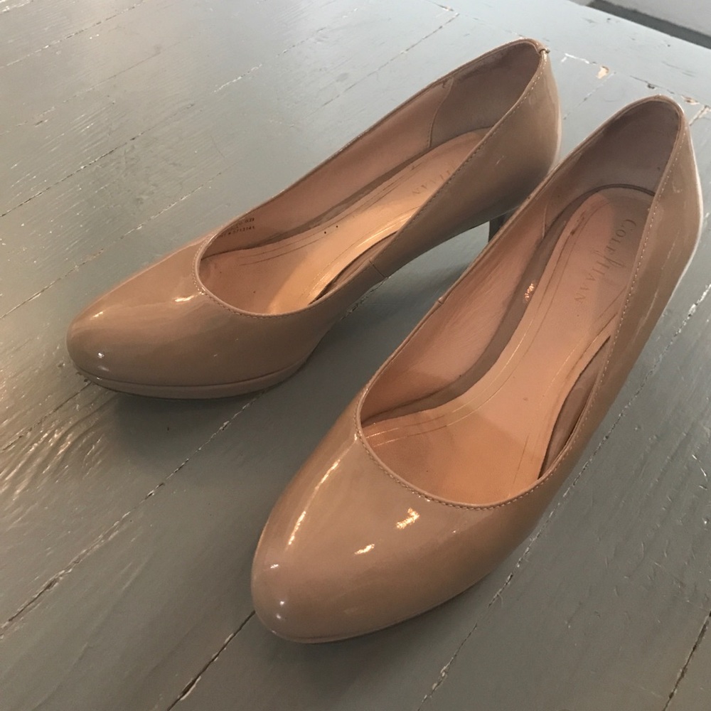 Nude Cole Haan Nike Air Pumps