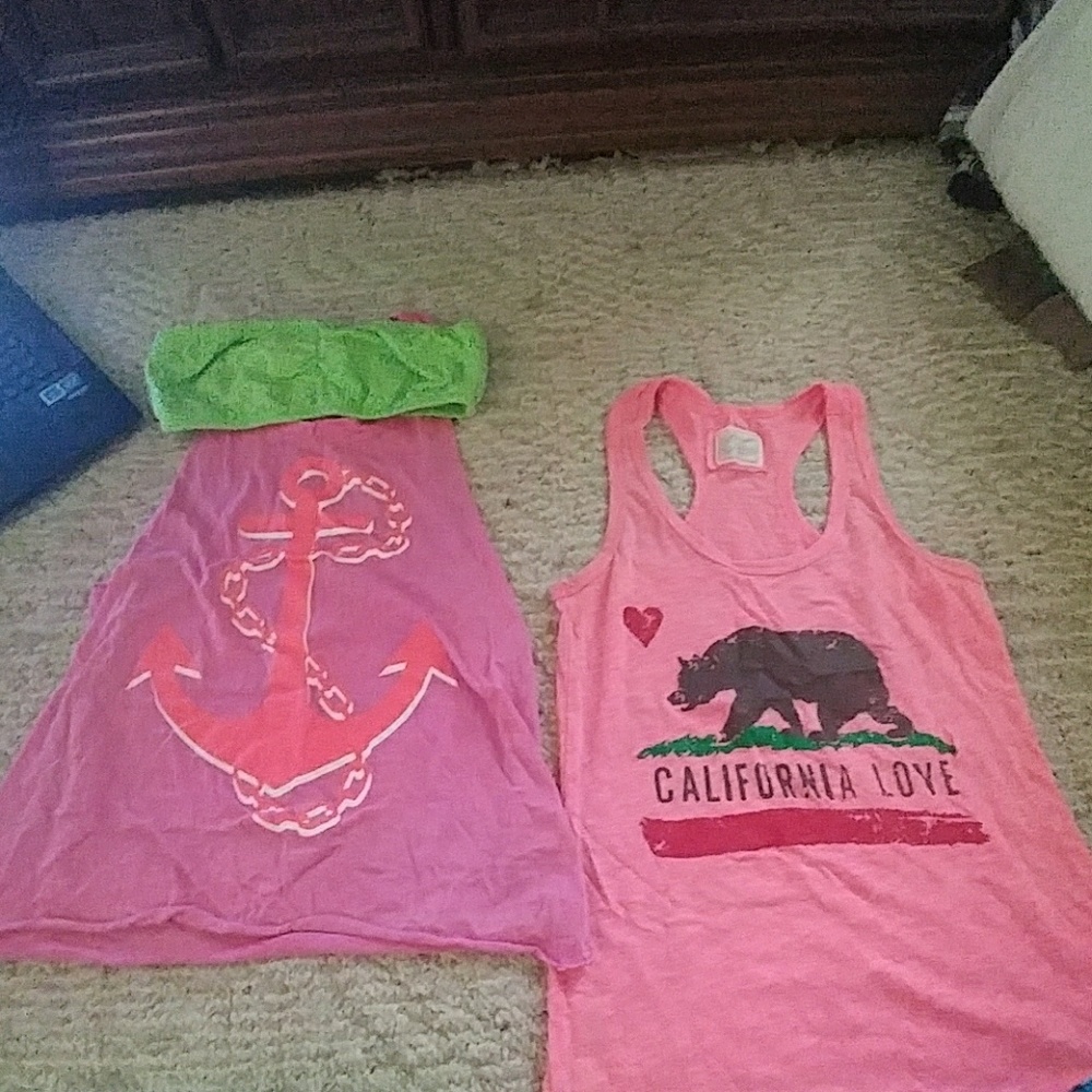 Muscle shirt and tank top