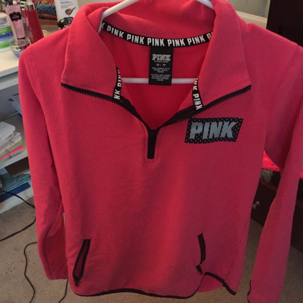 PINK Victoria's Secret active 1/4 zip
