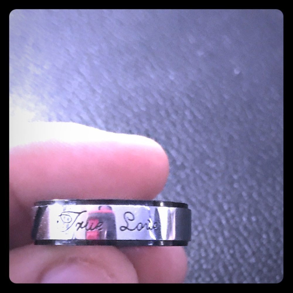 Beautiful "true love" inscription ring