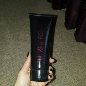 Paris Hilton Glistening Lotion