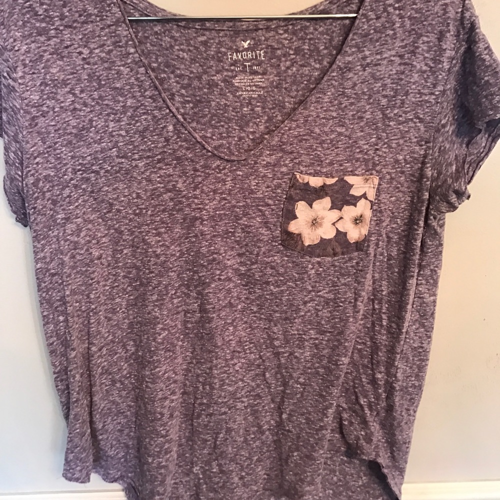 American eagle purple vneck
