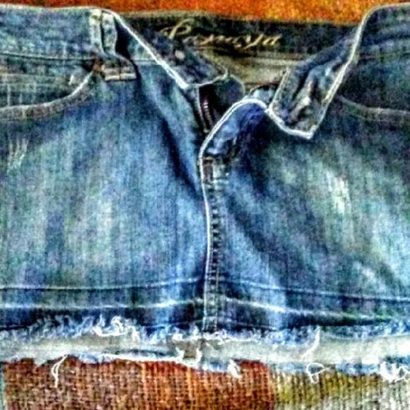 Mini denim skirt - Picture 2 of 3