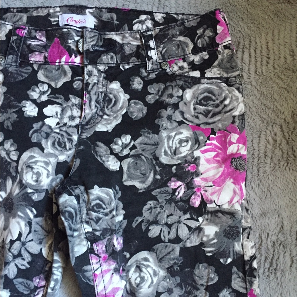 Floral Print Skinnies - Picture 2 of 3