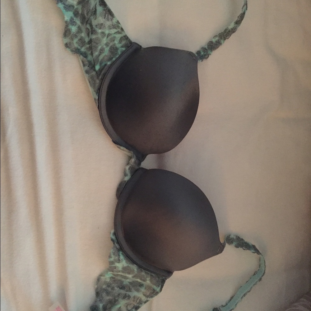 PINK by Victoria's Secret push up bra