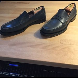 Ferragamo gray/ navy loafers