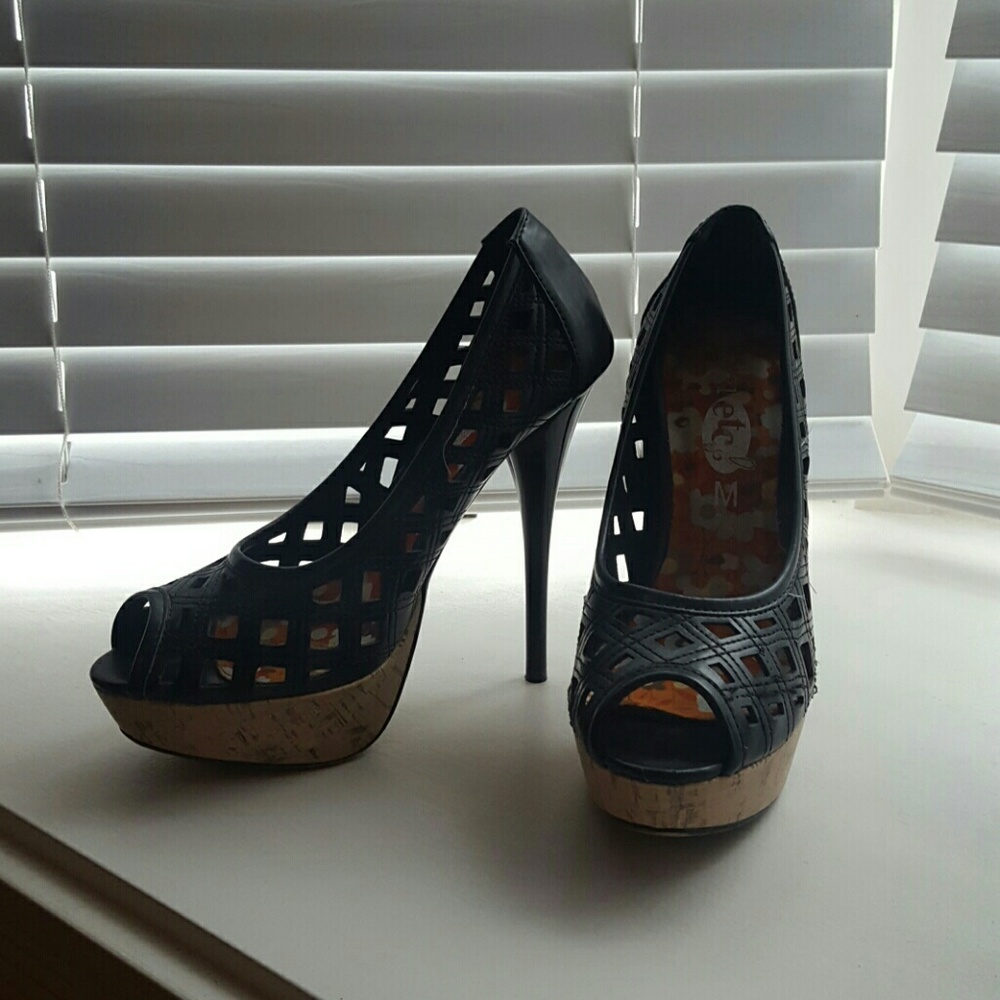 Rue21 black heels