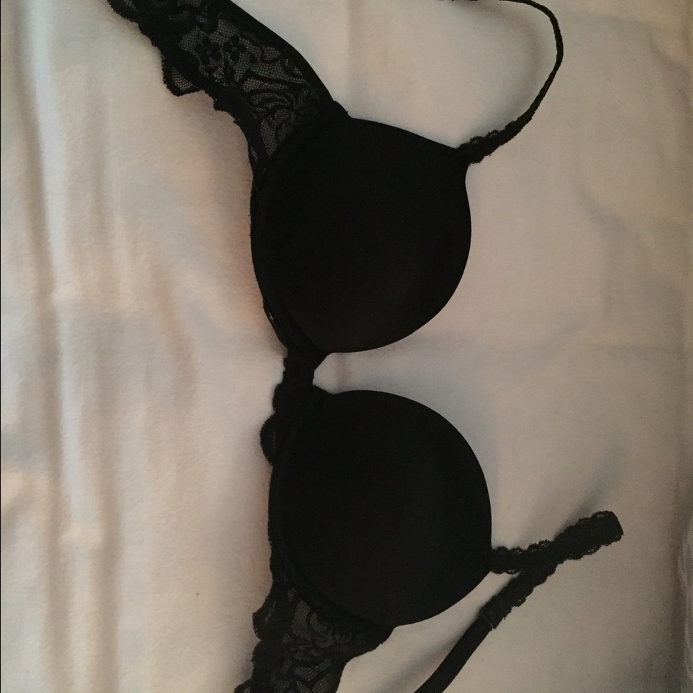 PINK by Victoria's Secret push up bra, black lace