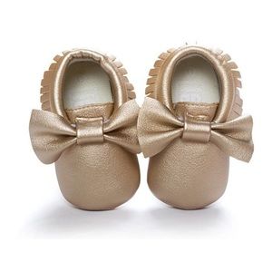 Little girls moccasins