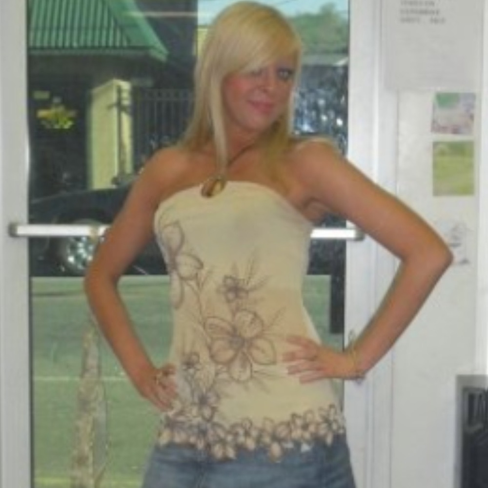 Meet your Posher, Laura