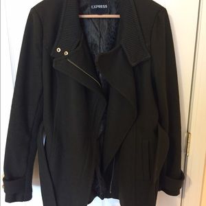 Express winter coat with tie belt