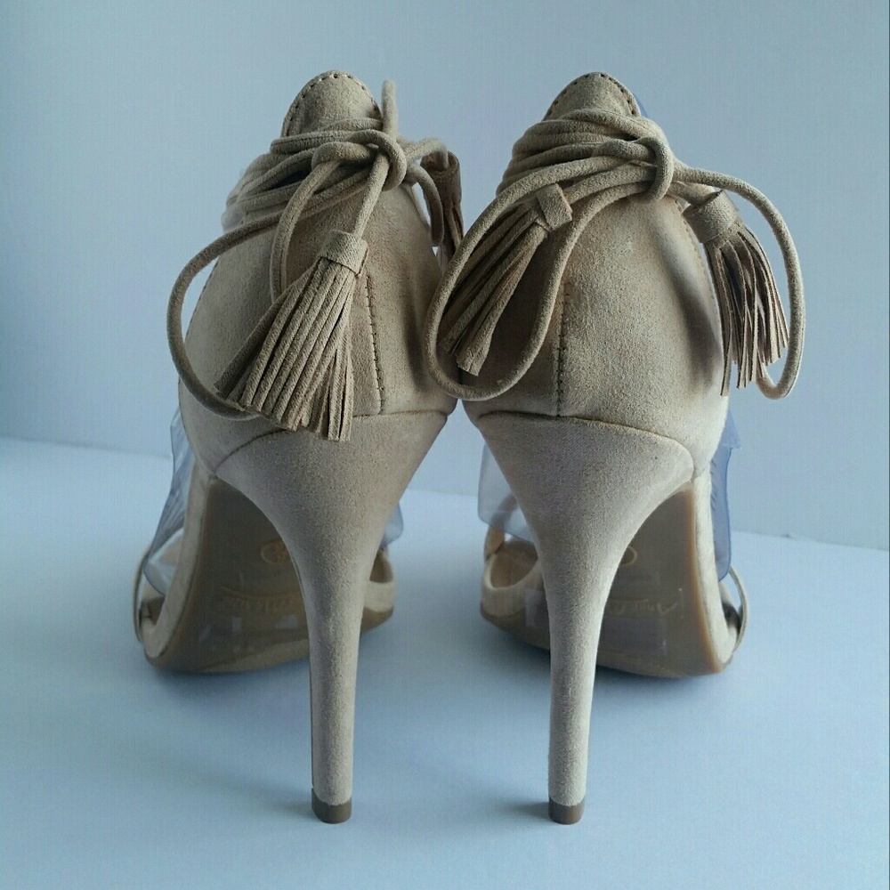 🚨Ankle- Tie Heels LAST PAIR - Picture 3 of 3