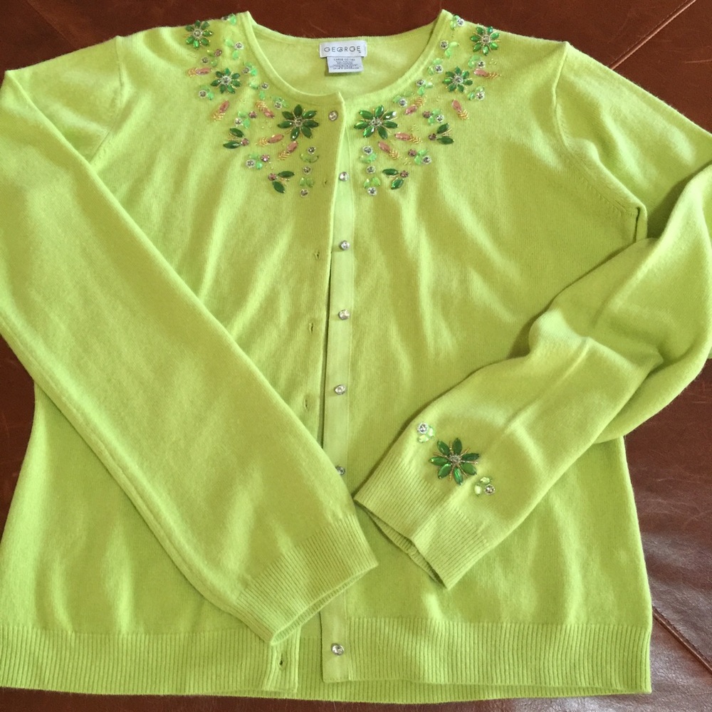 Lovely Green sweater