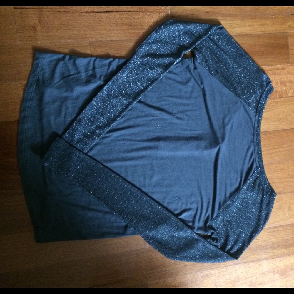 American Eagle Charcoal Grey Top