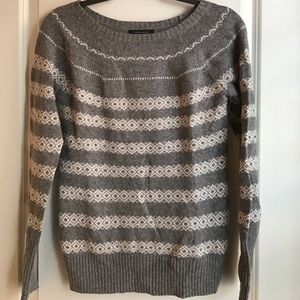 Banana Republic Gray & White Sweater, Size Small