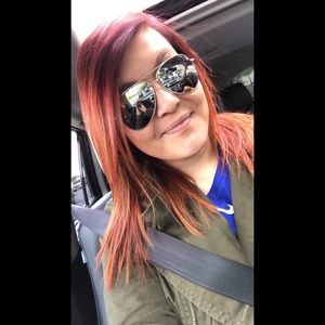 Meet your Posher, Jessica