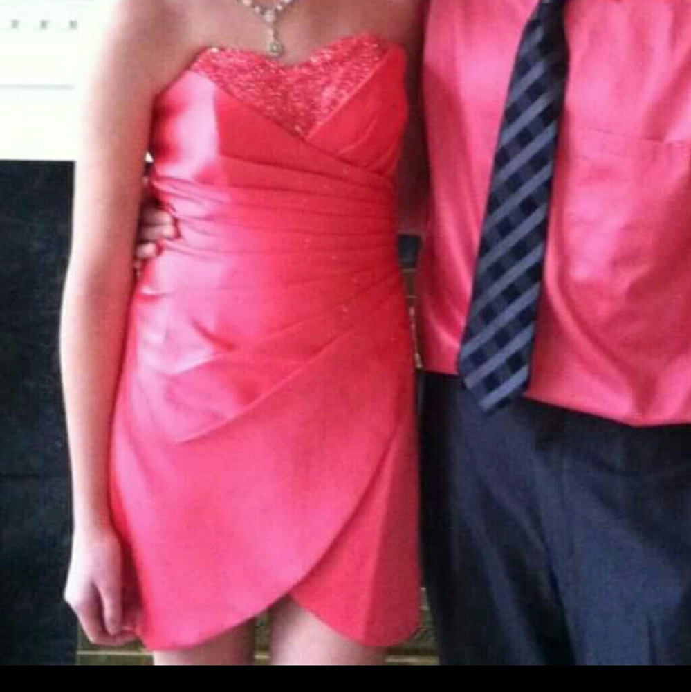 CORAL STRAPLESS DRESS - Picture 2 of 2