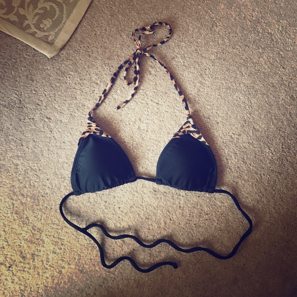 Black & leopard print bikini