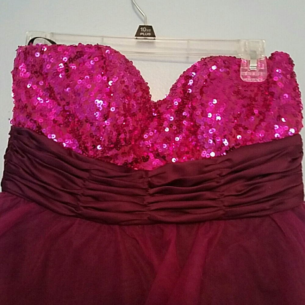 FUSCHIA DRESS - Picture 2 of 3