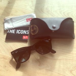 Tortoiseshell Ray-Ban Wayfarer glasses