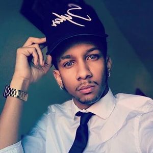 Meet your Posher, Jose