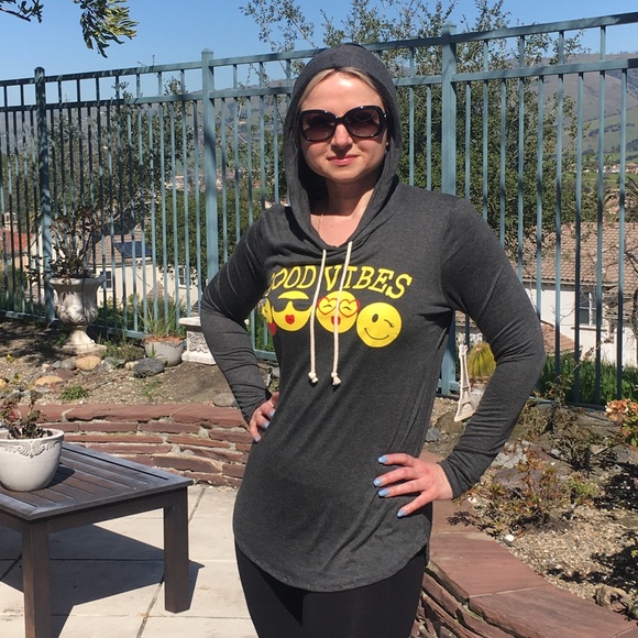 Emoji hoodie shirt long sleeve Good Vibes t-shirt - Picture 3 of 8