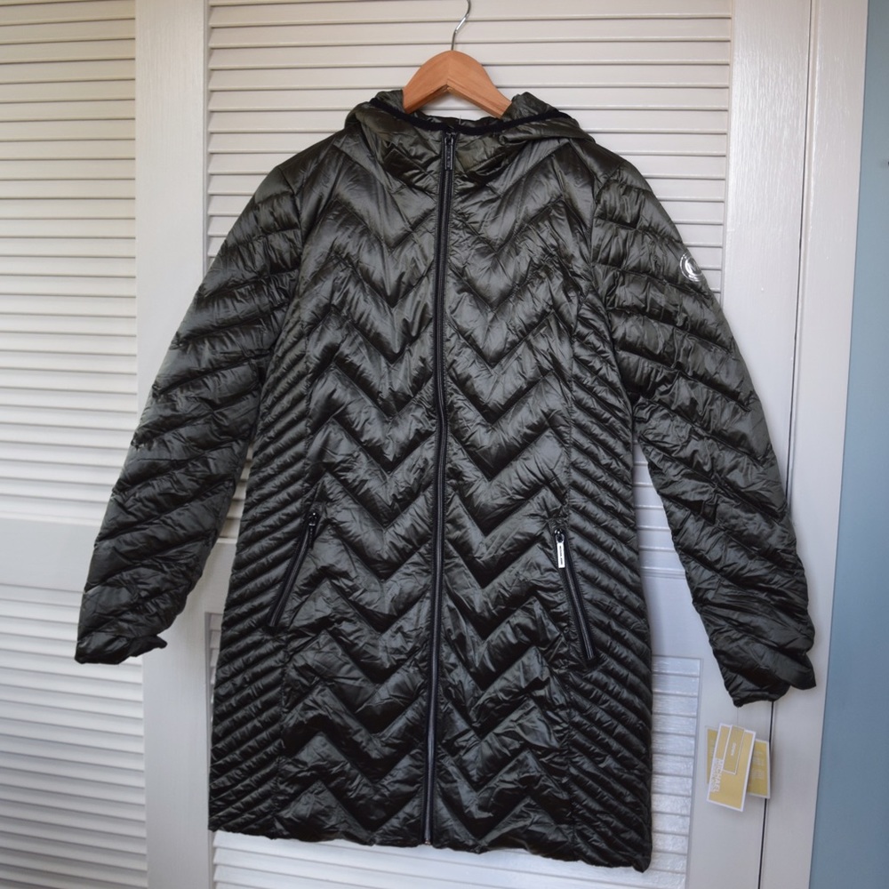Michael Kors Chevron Quilted Packable Down - New